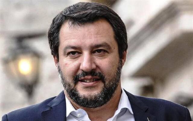 مسؤول إيطالي يحذر من “انتحار” اقتصادي محتمل للاتحاد الأوروبي
