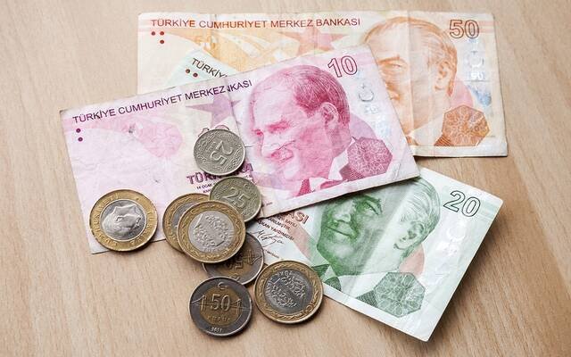 تركيا ترفع الحد الأدنى للأجور الشهرية بنسبة 30%