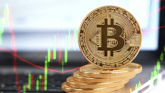 وزير المالية: روسيا تستخدم البيتكوين في التجارة الخارجية