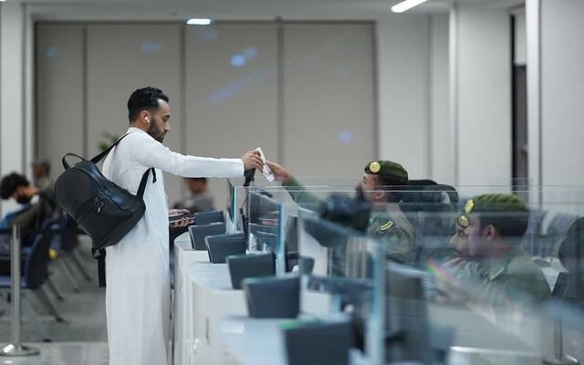 الجوازات: صلاحية جواز سفر المواطنين 3 أشهر للدول العربية و6 أشهر لبقية الدول