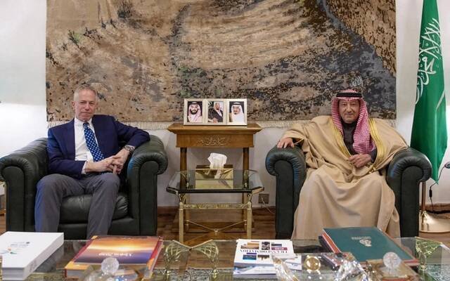 نائب وزير الخارجية يبحث مع السفير الأمريكي تعزيز العلاقات الثنائية