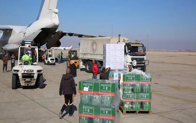 الطائرة الإغاثية الرابعة تصل إلى دمشق ضمن الجسر الجوي السعودي