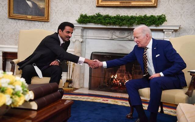 أمير قطر والرئيس الأمريكي يناقشان جهود الوساطة المشتركة لإنهاء الحرب على غزة